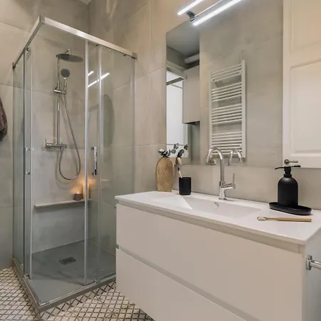 Apartment Halite - 2 Bedrooms, Terrace, And Balcony In Gracia Barcelona