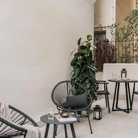 Halite - 2 Bedrooms, Terrace, And Balcony In Gracia Appartamento